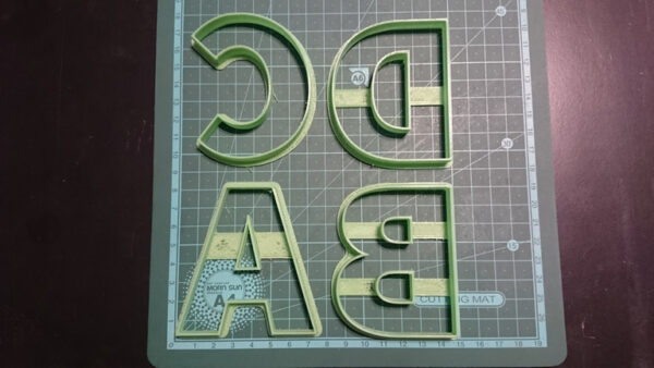 Letra/Número <br/>5cm 7,5cm 10cm <br/>(Individual)